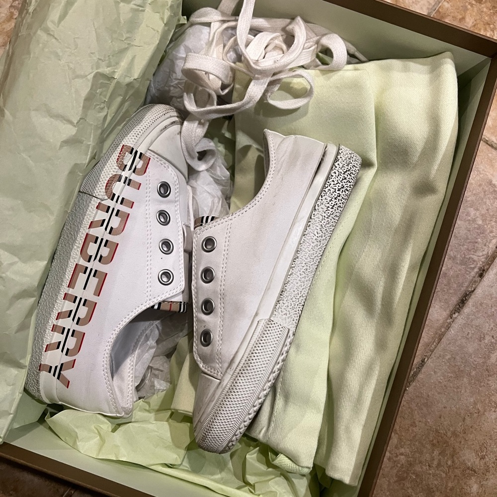 Burberry Kids Sneakers